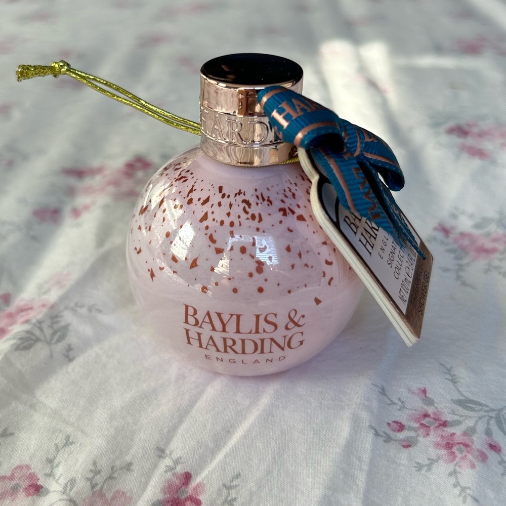 🏖️Baylis and Harding scented shower gel🏖️